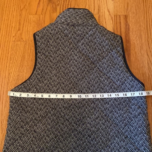 * FINAL SALE* Herringbone Vest Size L - Picture 6 of 7
